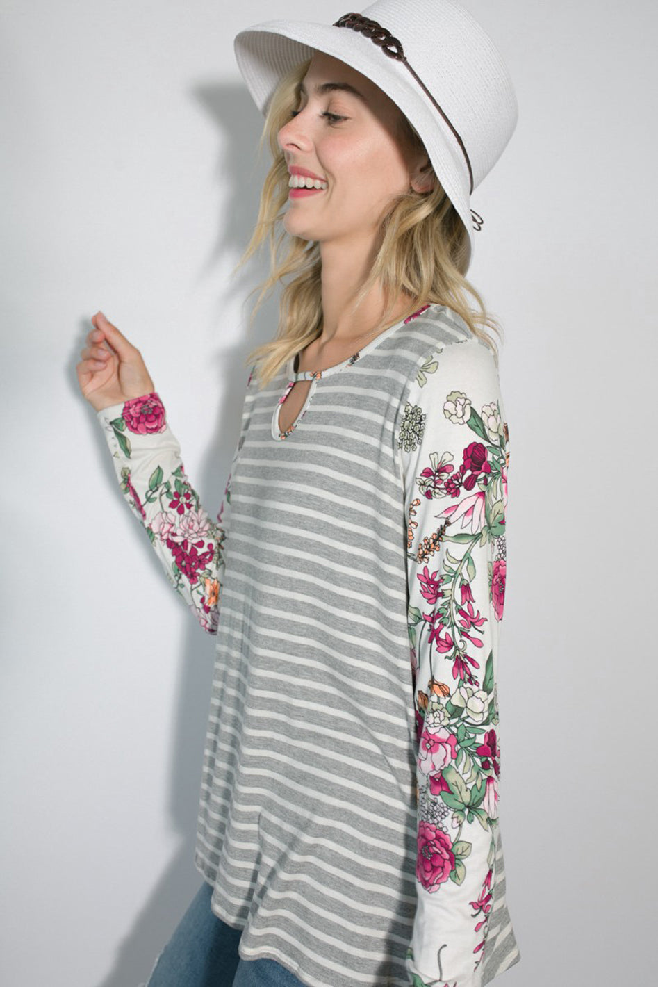 STRIPE FLORAL MIXED KEY HOLE ROUND NECK TUNIC TOP