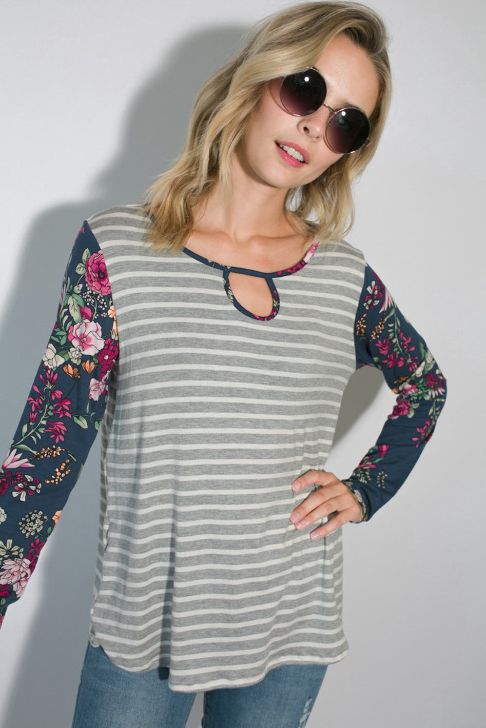 STRIPE FLORAL MIXED KEY HOLE ROUND NECK TUNIC TOP