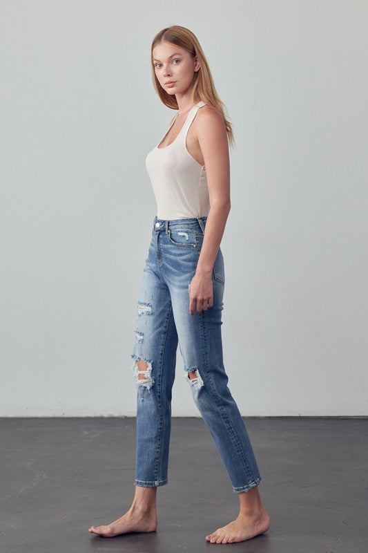 HIGH RISE GIRLFRIEND JEANS