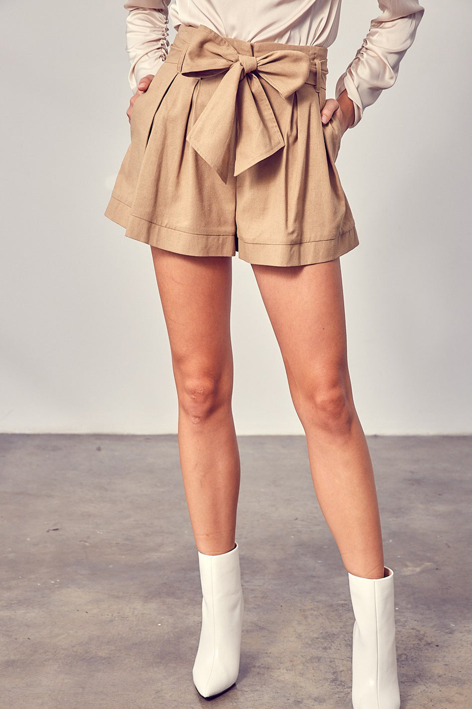 Front Self Tie Shorts - Azoroh