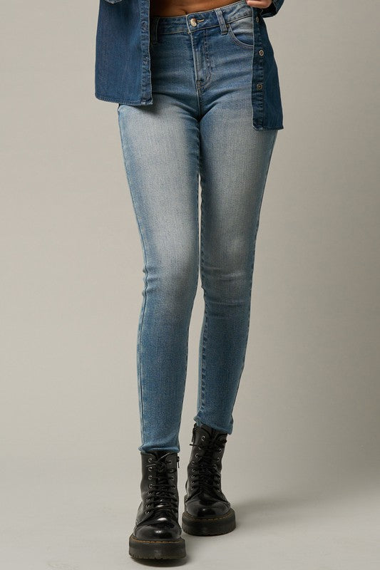 MID-RISE BASIC ANKLE SKINNY