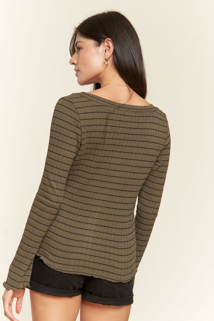 ROUND NECK STRIPE TOP