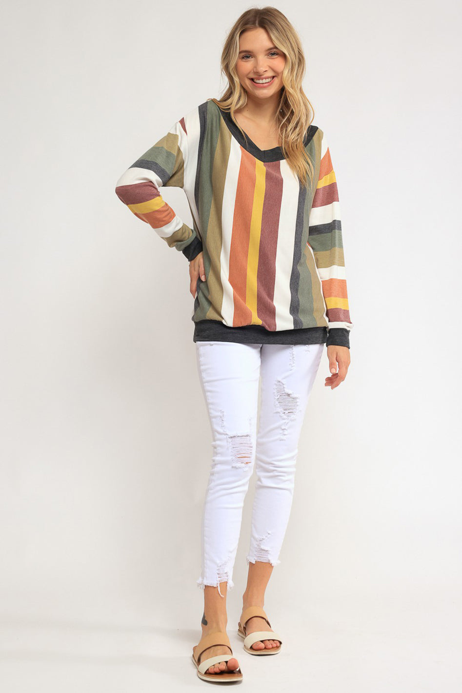 WIDE V NECK SWEATSHIRT