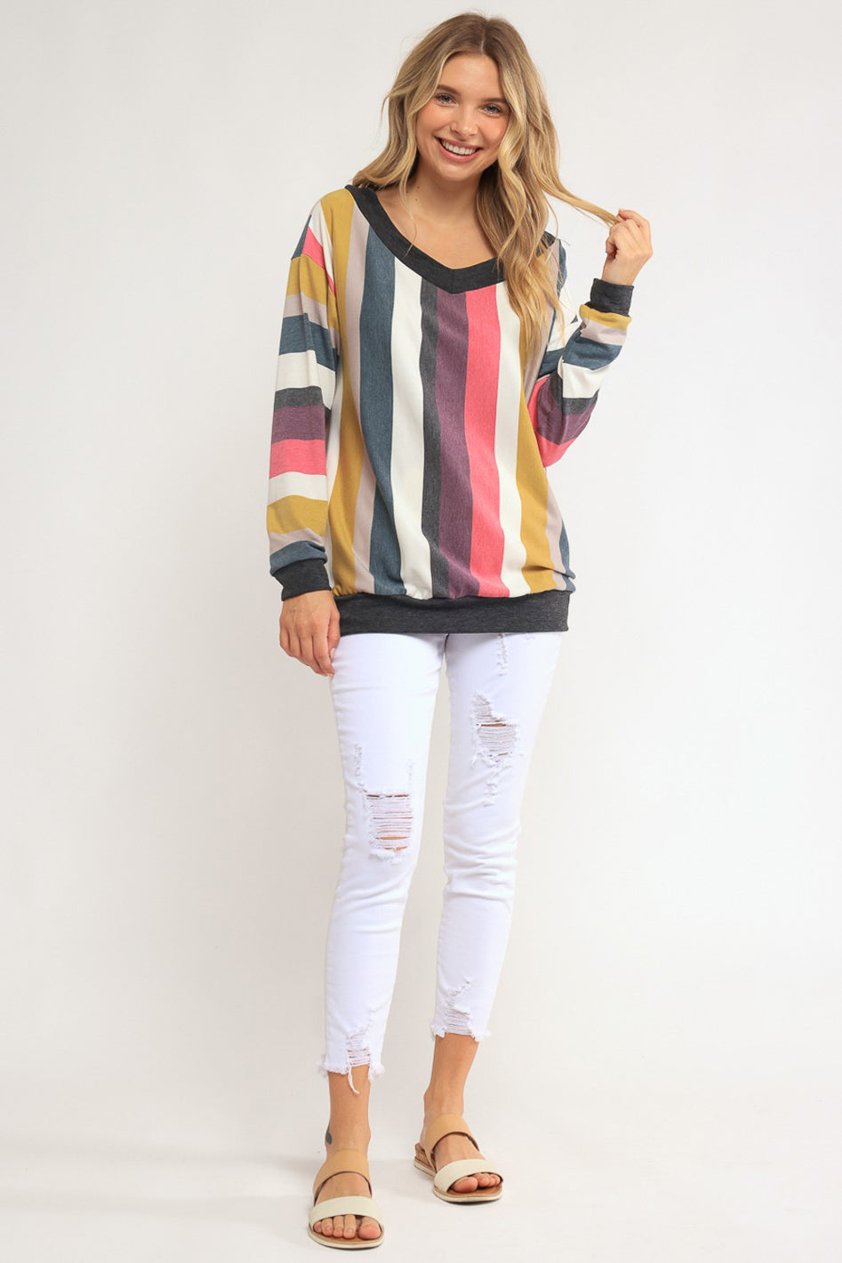 WIDE V NECK SWEATSHIRT