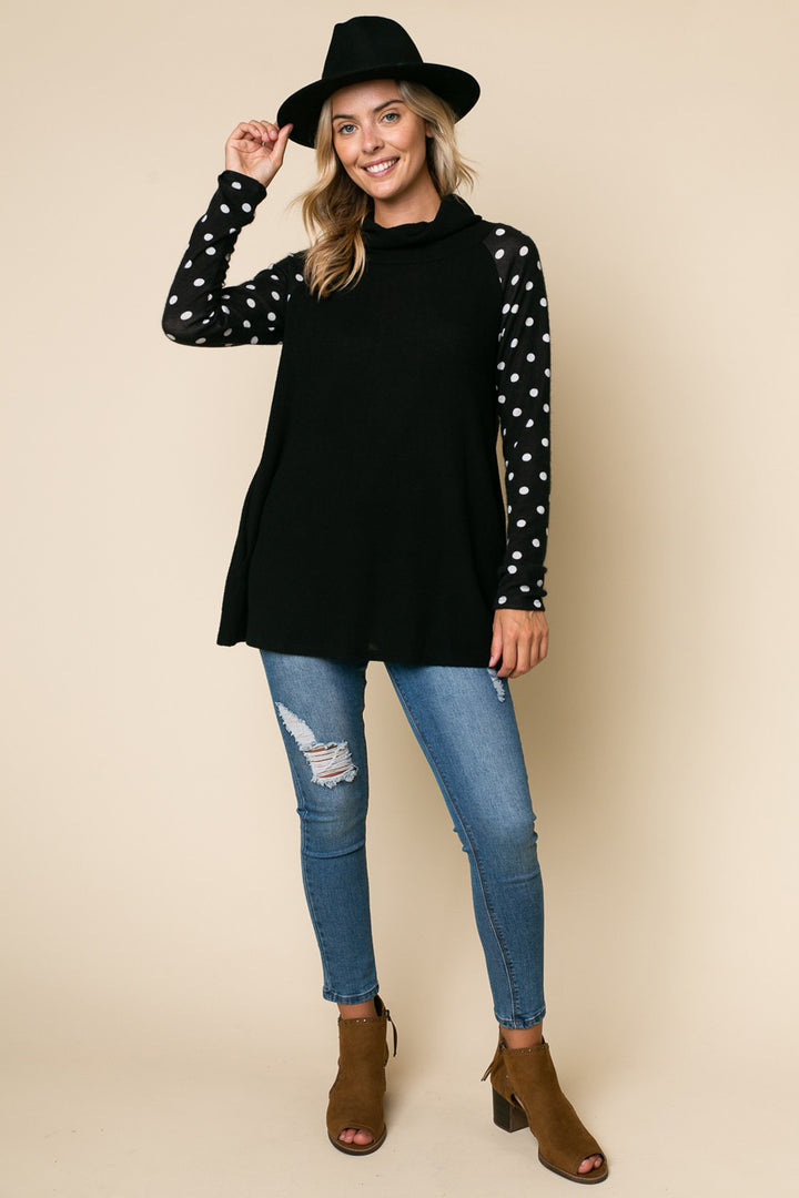 POLKA DOT TURTLE NECK TOP