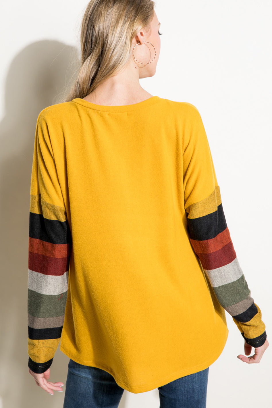 COZY COLORBLOCK TOP